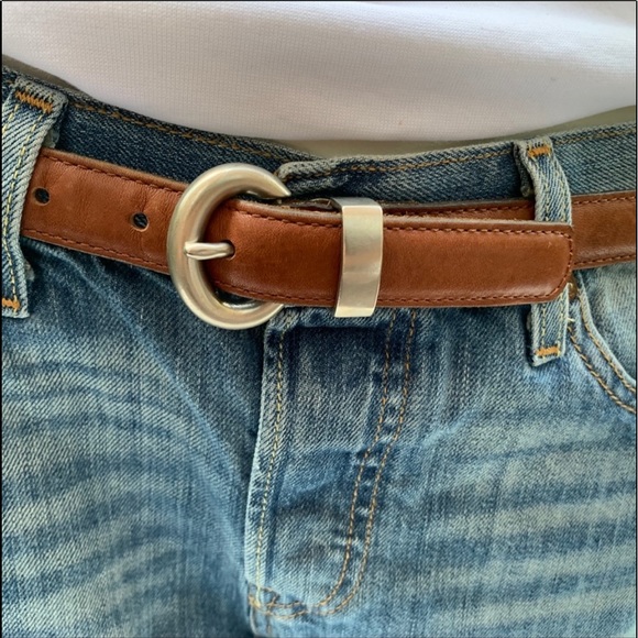 Gon Accessories - Real leather light brown belt with brass buckle